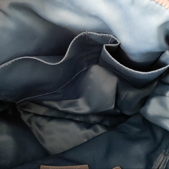 Coach Purse *MOVING SALE DISCOUNTS - Picture 7 of 7